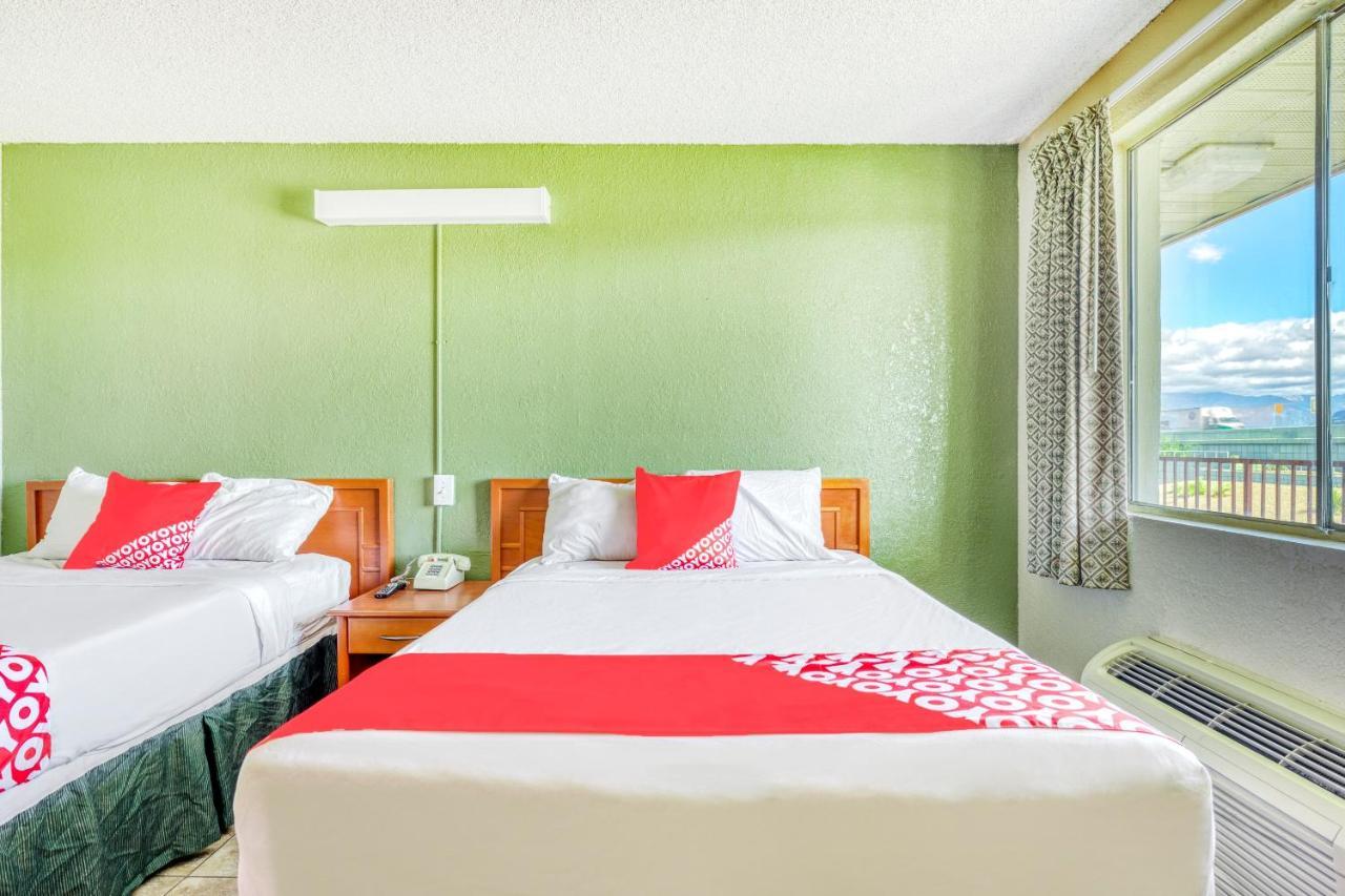 Oyo Hotel Tucson Downtown Экстерьер фото